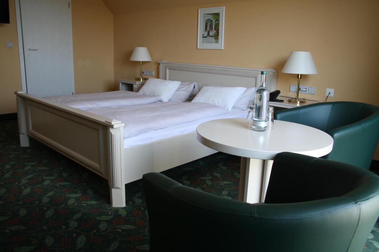 Parkhotel Elisabeth บาดนอยเอินอาห์-อาร์ไวเลอร์ ภายนอก รูปภาพ